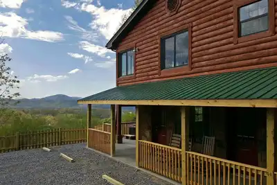Image de Vues sur la montagne - Isolé! Accès à la piscine! WiFi - Salle de jeux clôturée - Foyer