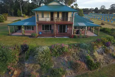 Image de Mt Willyung Retreat Albany est familial et convivial. Idéal pour les réunions de famille. <br>