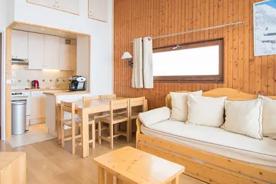Image de 2p spacieux au Val-Claret, balcon sud/ouest, à 500m des pistes, wifi, animaux admis