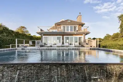 Maison de luxe spectaculaire-Vue sur l'eau, couchers de soleil, magnifique piscine, accès direct de l'eau