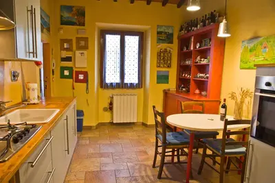 Image de Typique maison florentine dans les murs de la ville près du jardin de Boboli, le Palais Pitti et du Ponte Vecchio