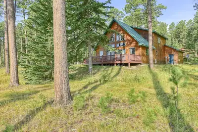 Image de Cougar Cabin - Belle cabane en bois rond 3br près de Spearfish Canyon et de Deadwood!