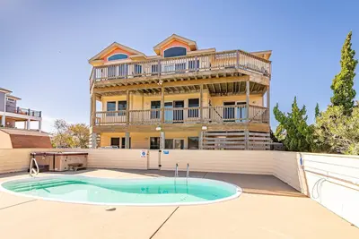 Image de C7000 Carolina Sunrise. Oceanside, piscine, bain à remous, 6 Br / 5. 5 Bain, Volleyball!