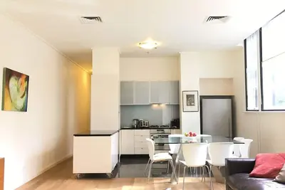 The Walkup: Appartement central de luxe 3bd + salle de sport + piscine + Wi-Fi gratuit + parking