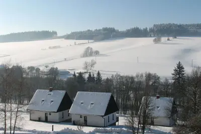 Image de Belle maison de vacances privée avec Wifi, piscine, Tv, patio, animaux admis et vue panoramique