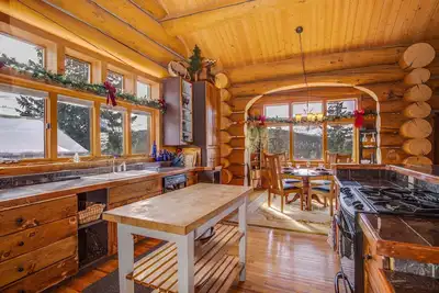 Log View Lodge Vue imprenable depuis chaque chambre Jacuzzi privé Animaux acceptés