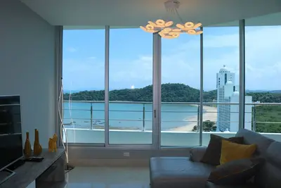 Image de 15b Stunning Oceanfront Views Panama Resort Life