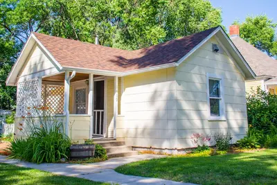 Image de Animaux acceptés Cottage situé entre la vieille ville du Colorado et le centre-ville!