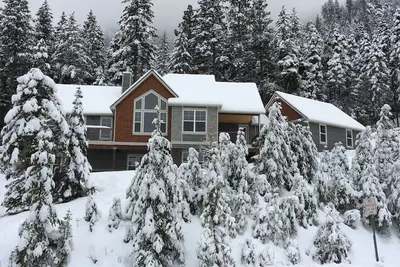 Image de Mission Ridge Cabin à quelques minutes d'une belle station de ski de Mission Ridge