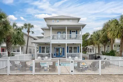 Image de Belle maison, super équipements et emplacement!