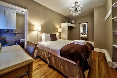 Image de Hou la la! Apartment Suites Central pour marcher et profiter des attractions touristiques