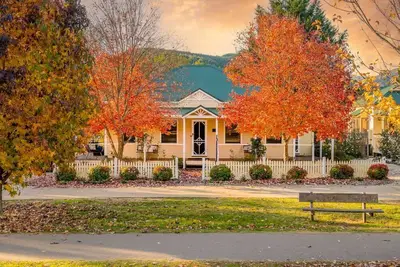 Image de Beauté d'automne - Cottage 3