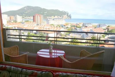 Image de Idéal pour la plage et le surf.