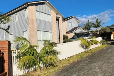 Maison pas cher, confortable et confortable à Auckland, Nouvelle-Zélande.