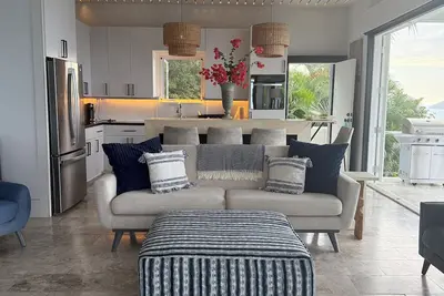 Image de Villa del mar chambre 5 salle de bain Belmont Estates prestigieuse W End Tortola new reno