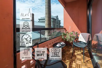 Image de Nouvel appartement (60m2) avec deux balcons dans un hôtel Spa en face de la vieille ville