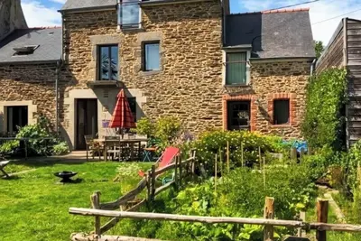 Image de Belle longère en pierre, rénovée, tout confort entre Terre, Mer et Rance