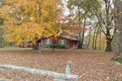 Image de La petite cabane rouge