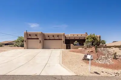 Image de Santa Fe Pool Home w / vue sur le lac. Beaucoup de bateaux Parking. Près de Windsor Launch.