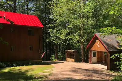 Image de Vous voyagez avec des enfants? Vérifiez cette maison de 3 chambres isolée et mise à jour près d'Okemo