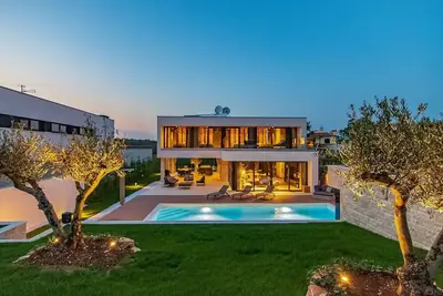 Image de Villa #1 - Superbe villa design pres de Rovinj avec piscine privée et sauna