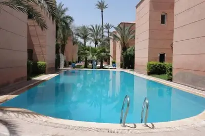 Les Portes de la Médina-Riad dans magnifique résidence sécurisée - piscine -wifi