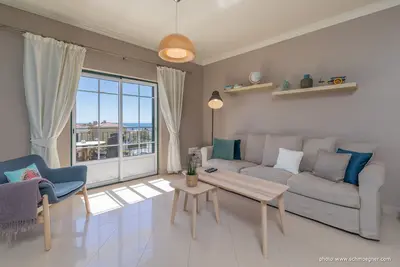 Image de Appartement Brigitte avec belle vue mer, piscine et court de tennis