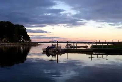 Image de Waterfront Cottage 5