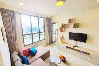 Image de Apt de luxe 3br ★ vue sur la rivière, piscine sur le toit gratuit, salle de gym