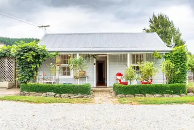 Image de Historic Plum Tree Cottage - wifi illimité, centre-ville