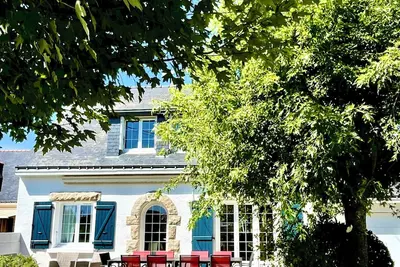 Image de plage à 60m, Morbihan villa 4/9 pers. 4 ch. 2 bains, 3 étoiles, wifi Fibre