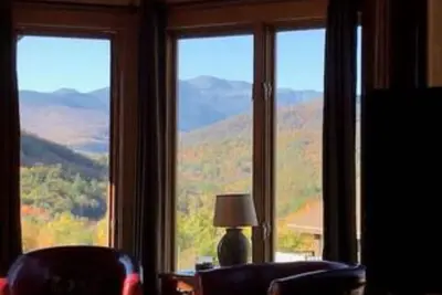 Image de Meilleures vues Mtn! 3 chambres condo-piscines / Clubhouse / bain à remous / centre de remise en forme