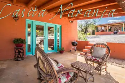 Image de \"Casita Naranja\" Maison D'HÔTES NIDÉE Dans Le DÉSERT De Lush De Ne Tucson Foothills