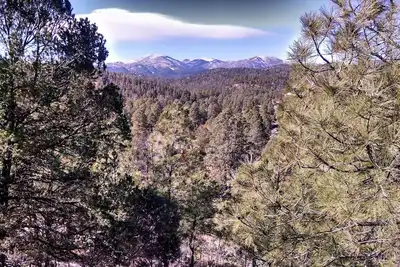 Image de L'avenir américain tout entier approche à grands pas. Réservez votre hébergement maintenant.