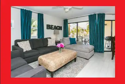 Image de * 🌴 Cayman Reef 57 ENTIÈREMENT RÉNOVÉ! 3 grands lits en granit inoxydable moderne