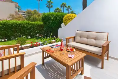 Image de Appartement tout neuf pour 4 avec jardin, Wifi, Aacc et à côté de la plage d'Alcudia