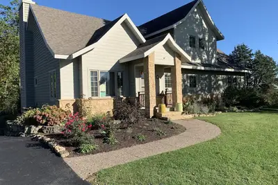 Image de Belle maison près des commodités du complexe, Wifi