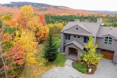 Image de Mm1: Superbe demeure de luxe à Bretton Woods, à quelques pas du célèbre hôtel Mount Washington! Certaines des meilleures vues sur les montagnes de Bretton Woods! Climatisation, planchers chauffants, 3 cheminées, Sonos, réfrigérateur à vin, cuisine de c.