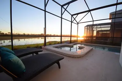 Image de Villa neuve à 10 minutes de Disney