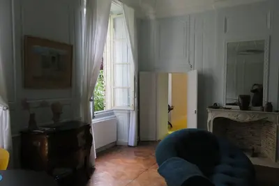 Image de Appartement calme sur jardin, idéalement situé au coeur de La Rochelle