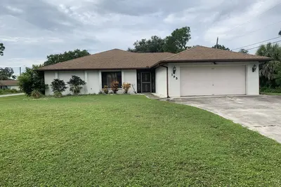 Image de Jolie maison de vacances, avec ferry pour la plage privée et rampe de bateau à 3 km.