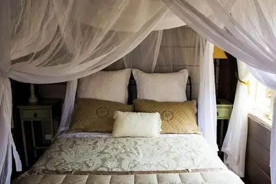 Image de Chèvrefeuille Cottage - 2 Nuits De Mi-Semaine Pour 299 $ AOÛT