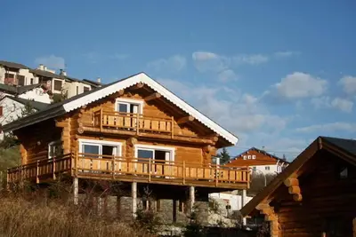 Chalet De Luxe Nordique avec Sauna, Balneo et splendide vue sur les Montagnes