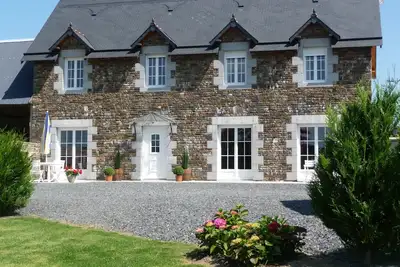 Image de Normandie (Manche) Gite de Charme 4 étoiles, spacieux, confortable, jardin clos