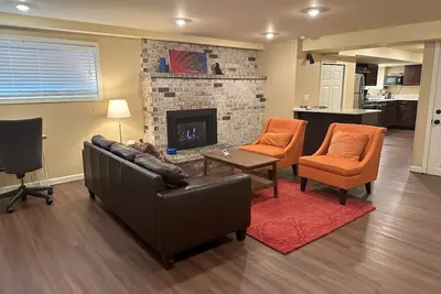 Image de Nouvel appartement au coeur de Ballard - Promenade à la plage, restaurants et boutiques!