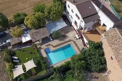 Image de Appartements avec piscine dans les pré-Pyrénées