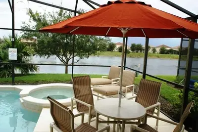 Image de Lakeside Villa - Luxe et élégance Highend près de Disney w / S piscine Orientation