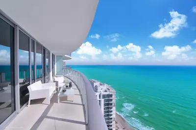 Image de Direct Ocean Front Deluxe 3 chambres