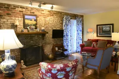 Image de Charmante maison de transport dans le centre de la ville!