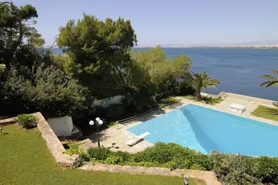 Image de Famille lux sympathique appartement par la plage w / piscine, belle vue, Ă 25mn de Athen